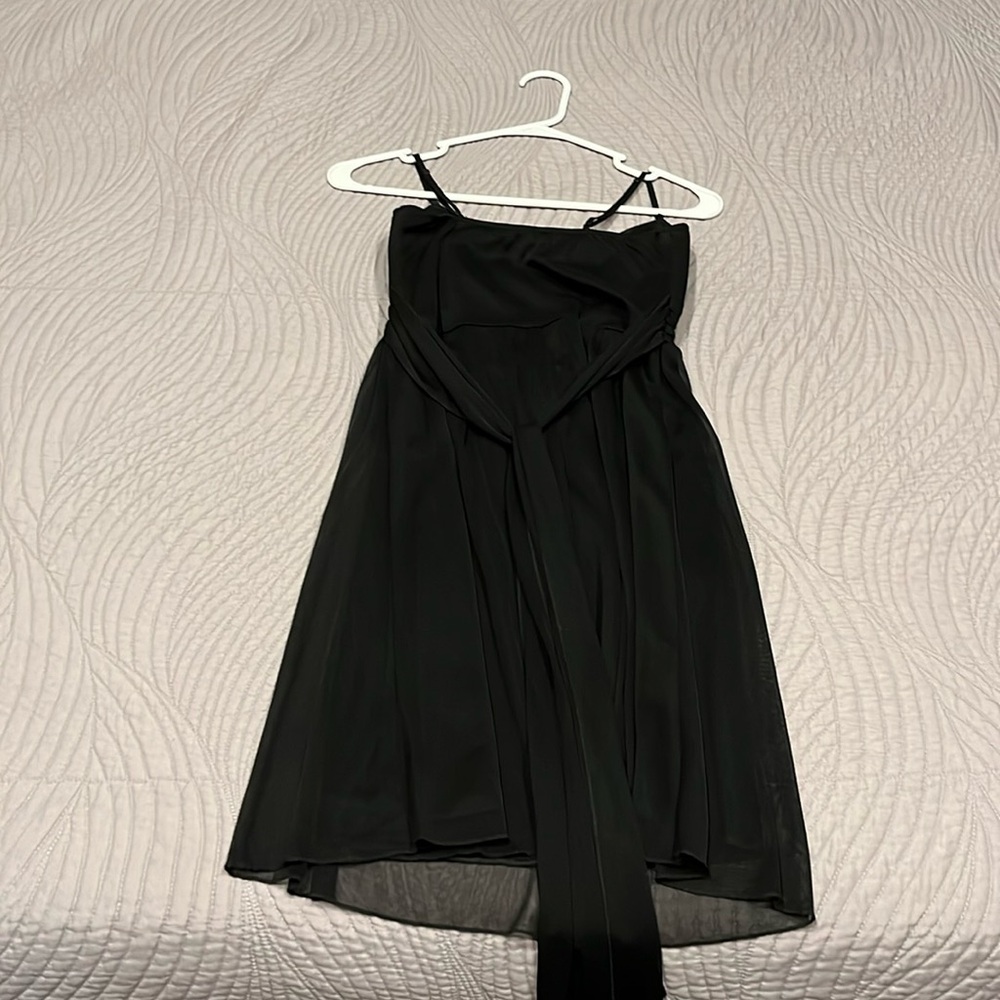Women’s size small black dress. - Picture 2 of 5